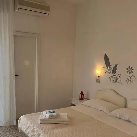 Albergo B&B Serafini Rimini Exterior photo
